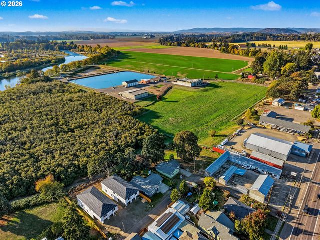 442 OLSON Dr, Jefferson, OR 97352