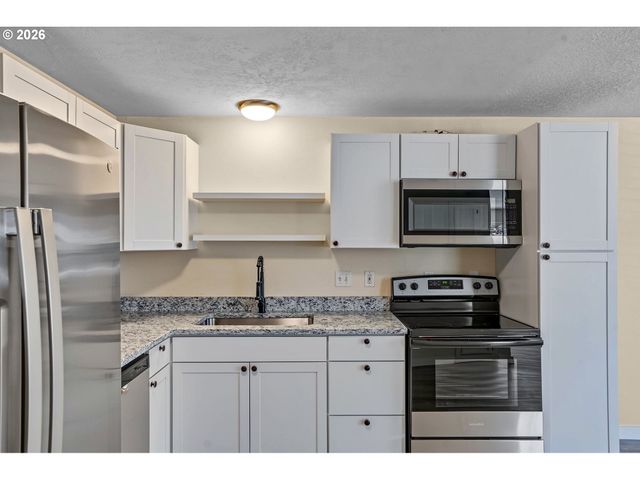 442 OLSON Dr, Jefferson, OR 97352