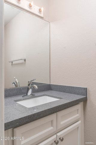 4850 E Kachina Trail 4, Phoenix, AZ 85044
