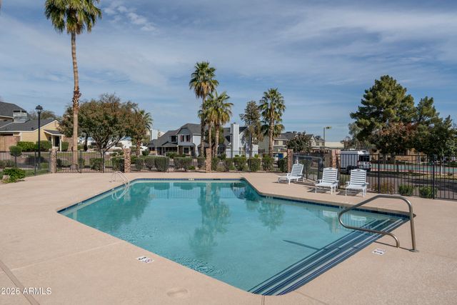 4850 E Kachina Trail 4, Phoenix, AZ 85044