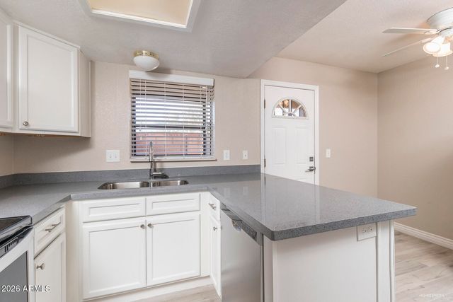 4850 E Kachina Trail 4, Phoenix, AZ 85044