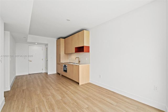 90 NE 32nd St 627, Miami, FL 33137