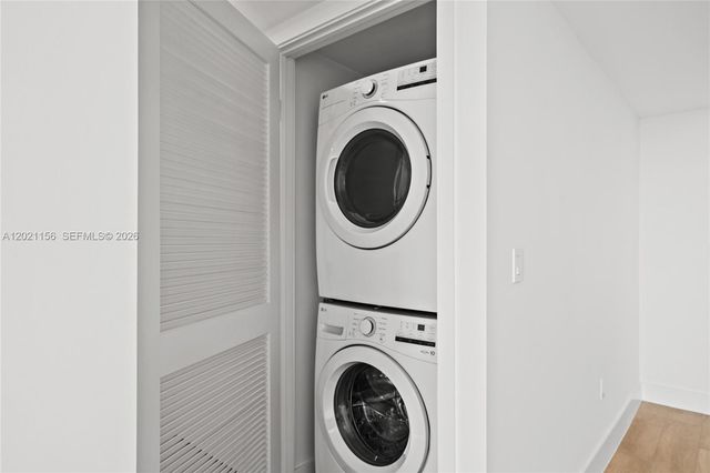90 NE 32nd St 627, Miami, FL 33137
