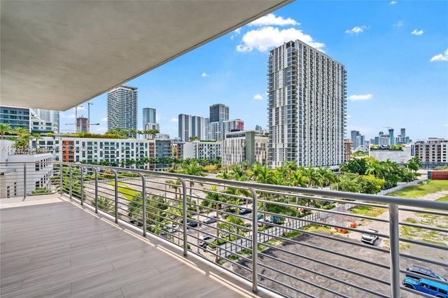 90 NE 32nd St 627, Miami, FL 33137