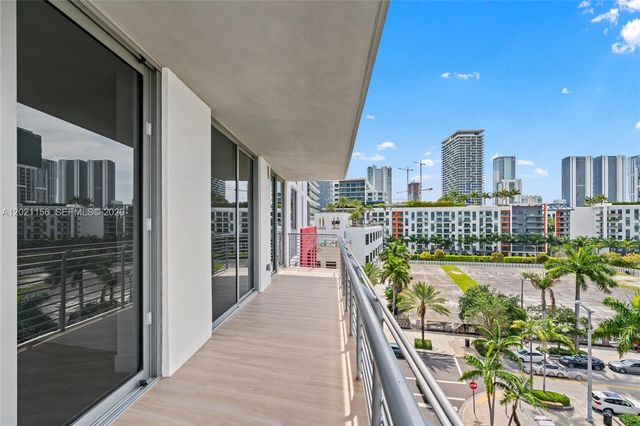 90 NE 32nd St 627, Miami, FL 33137