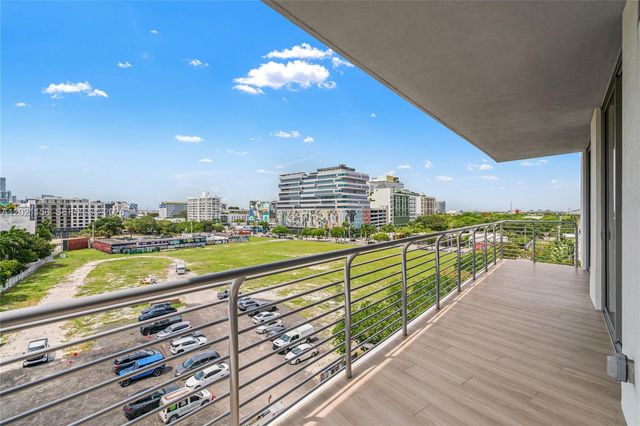 90 NE 32nd St 627, Miami, FL 33137