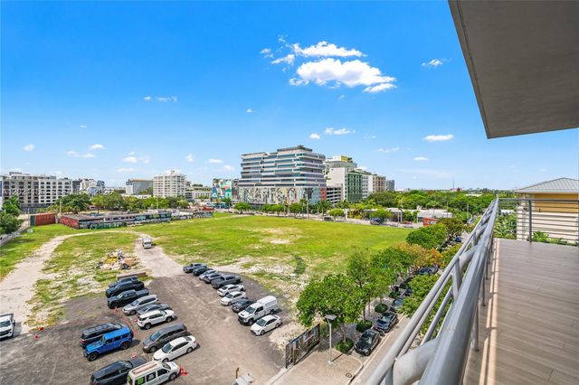 90 NE 32nd St 627, Miami, FL 33137