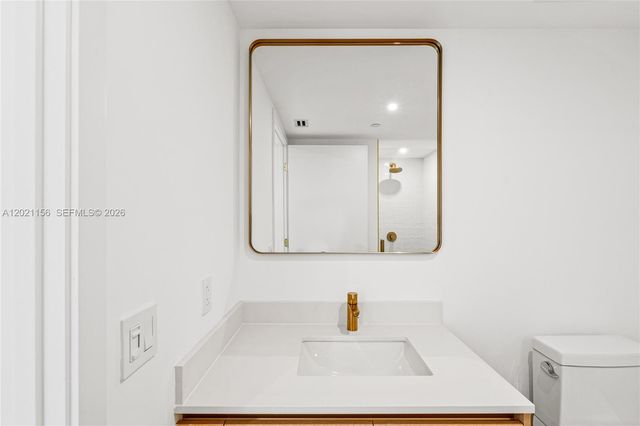 90 NE 32nd St 627, Miami, FL 33137