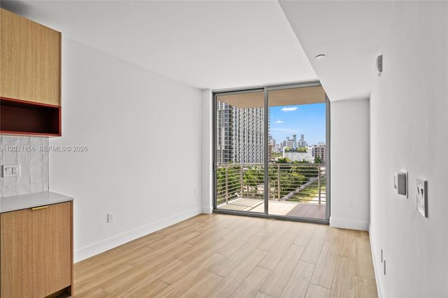 90 NE 32nd St 627, Miami, FL 33137