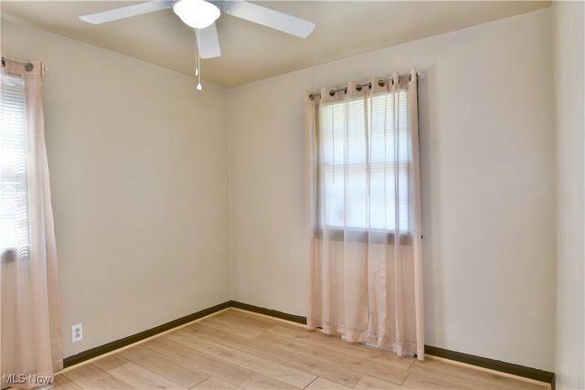 834 Compton Lane, Youngstown, OH 44502