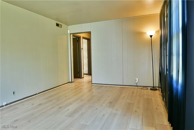 834 Compton Lane, Youngstown, OH 44502