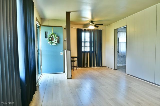 834 Compton Lane, Youngstown, OH 44502