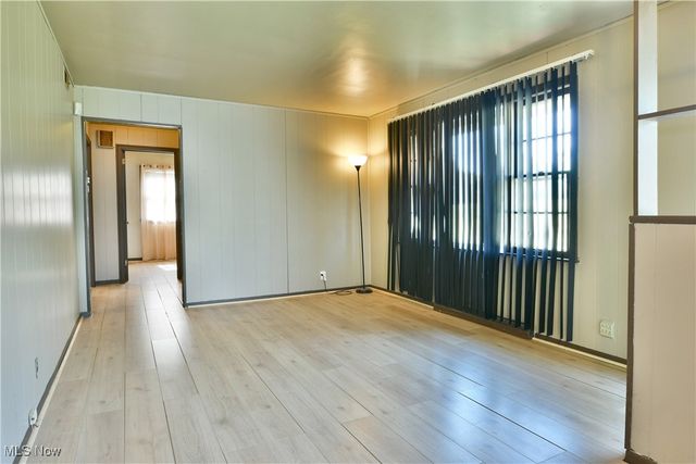 834 Compton Lane, Youngstown, OH 44502