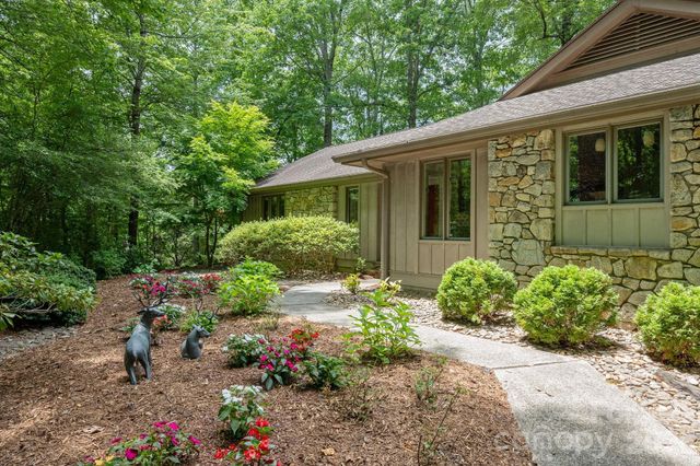 117 Tarnhill Drive, Flat Rock, NC 28731