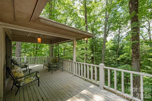 117 Tarnhill Drive, Flat Rock, NC 28731