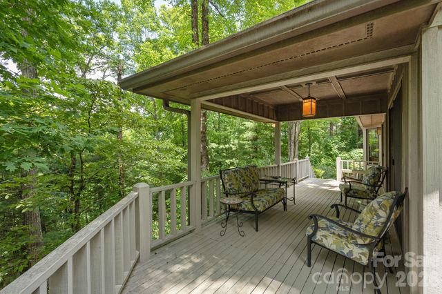 117 Tarnhill Drive, Flat Rock, NC 28731