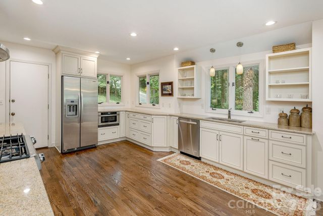 117 Tarnhill Drive, Flat Rock, NC 28731