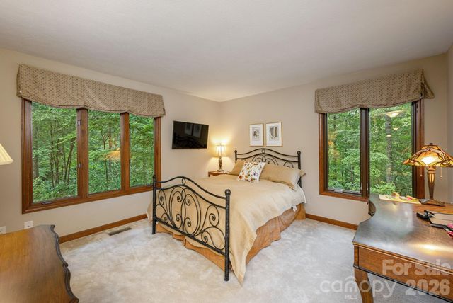 117 Tarnhill Drive, Flat Rock, NC 28731