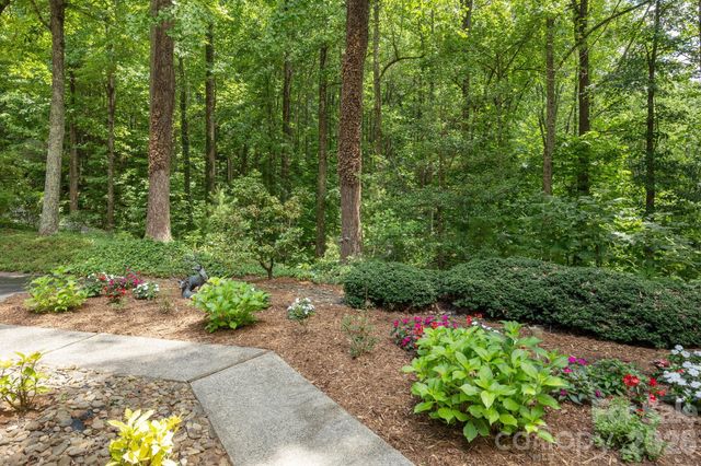 117 Tarnhill Drive, Flat Rock, NC 28731