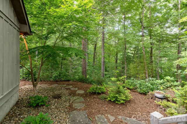 117 Tarnhill Drive, Flat Rock, NC 28731