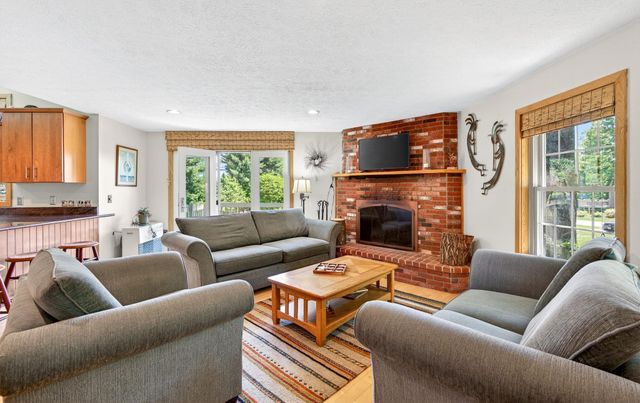 8B Crane Circle, Laconia, NH 03246