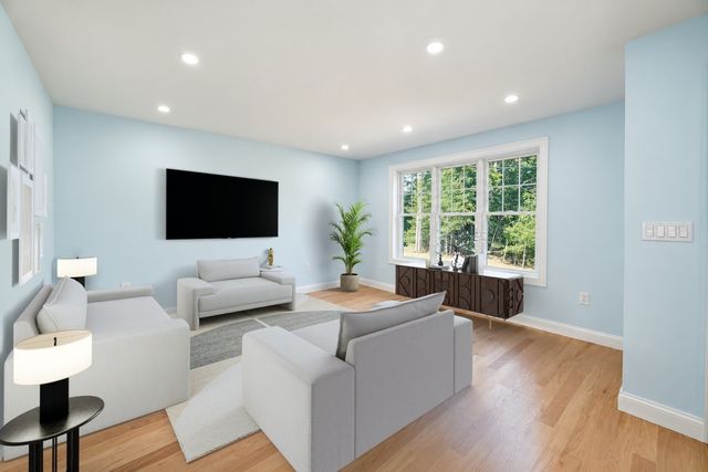 580 Broad St 2A, Bridgewater, MA 02324