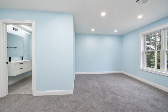 580 Broad St 2A, Bridgewater, MA 02324