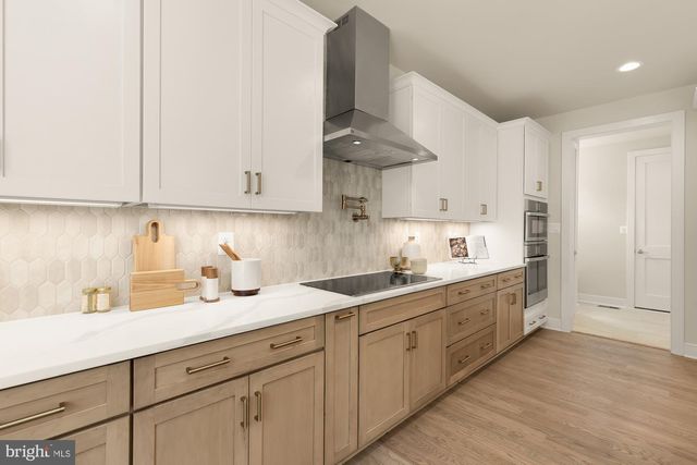 9313 LINDEN AVE, Bethesda, MD 20814