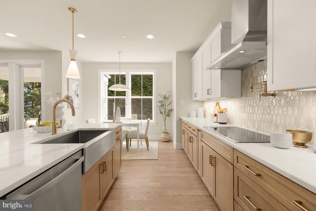 9313 LINDEN AVE, Bethesda, MD 20814