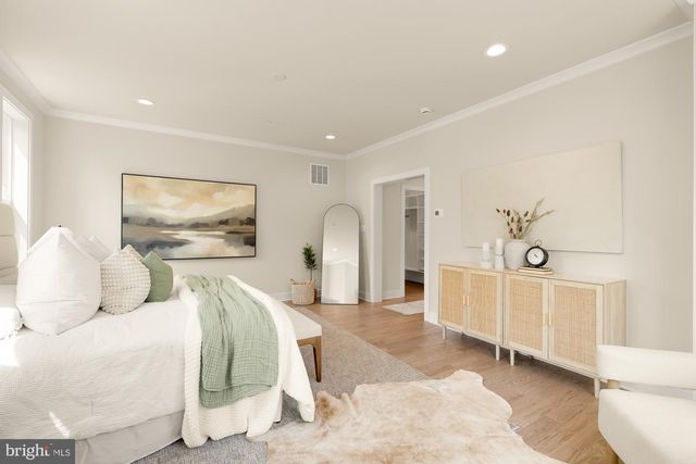 9313 LINDEN AVE, Bethesda, MD 20814