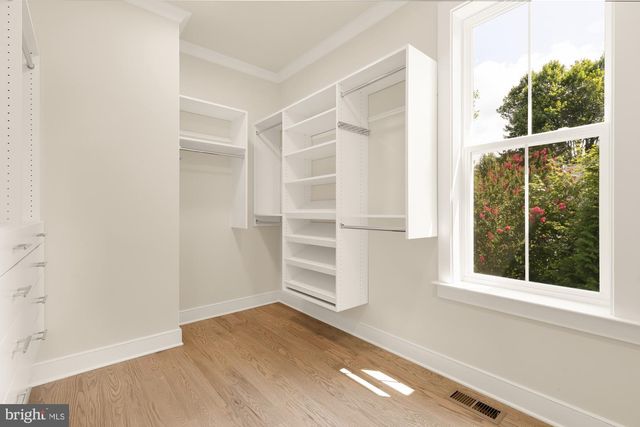 9313 LINDEN AVE, Bethesda, MD 20814