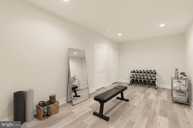 9313 LINDEN AVE, Bethesda, MD 20814