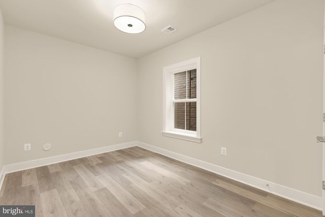 9313 LINDEN AVE, Bethesda, MD 20814
