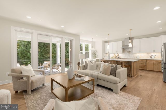 9313 LINDEN AVE, Bethesda, MD 20814