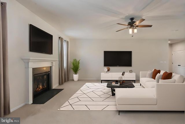 165 KELLOGG MILL RD, Fredericksburg, VA 22406