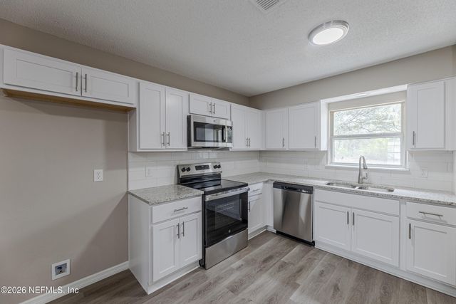 67104 ELNORA Lane, Yulee, FL 32097