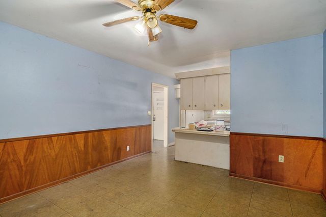 1428 South Pickwick Avenue, Springfield, MO 65804