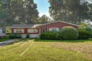 1428 South Pickwick Avenue, Springfield, MO 65804