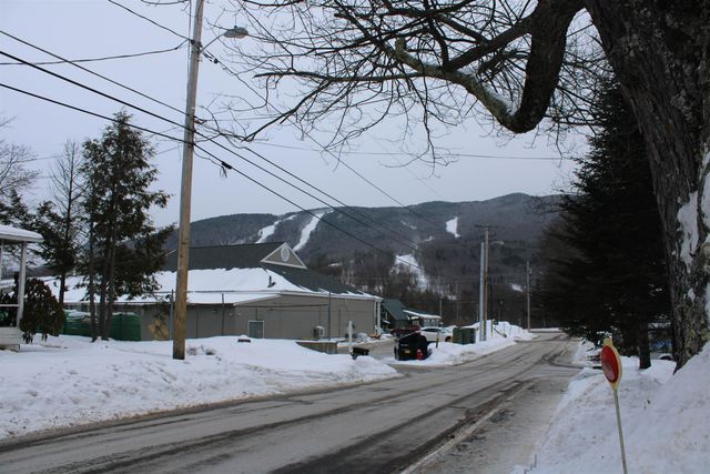 13 Maple Street, Lincoln, NH 03251