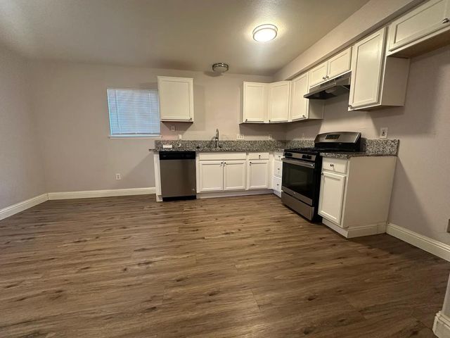 4620 34th St, Sacramento, CA 95820
