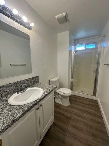 4620 34th St, Sacramento, CA 95820