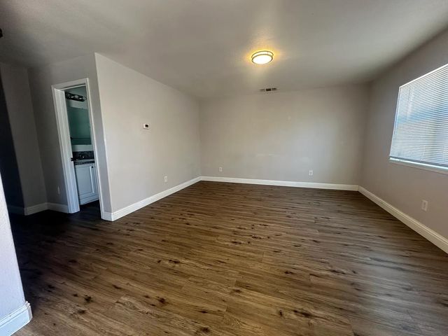 4620 34th St, Sacramento, CA 95820