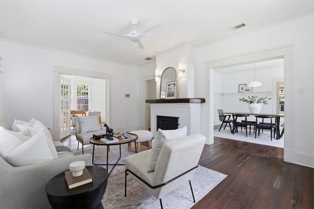 1932 5th Avenue, Fort Worth, TX 76110