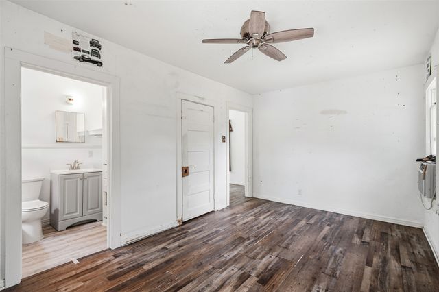 1932 5th Avenue, Fort Worth, TX 76110