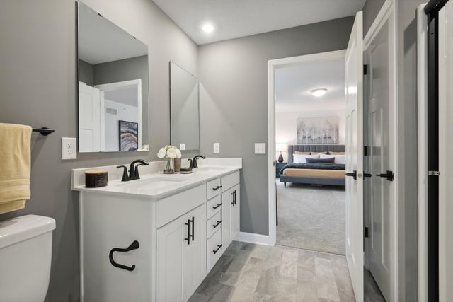 15010 Adare Way, Rosemount, MN 55068