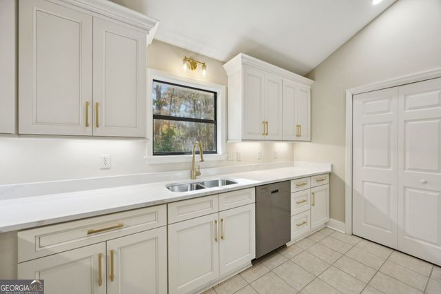 135 Deals Circle S, Woodbine, GA 31569