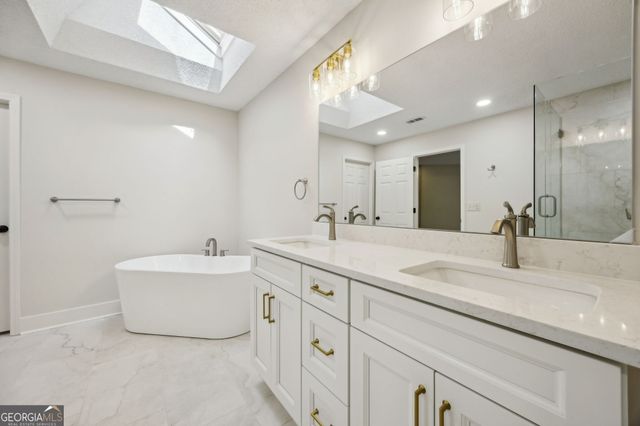 135 Deals Circle S, Woodbine, GA 31569