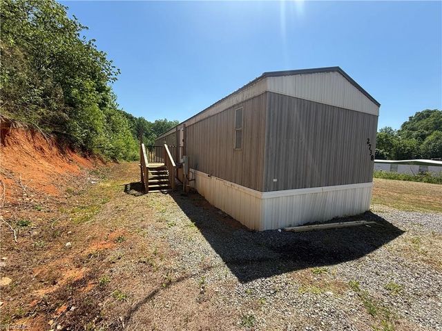 2738 Old Mountain Road, Trinity, NC 27370