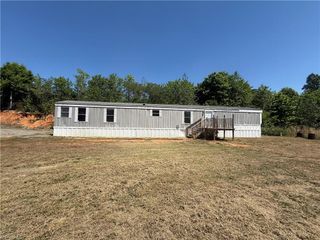 2738 Old Mountain Road, Trinity, NC 27370
