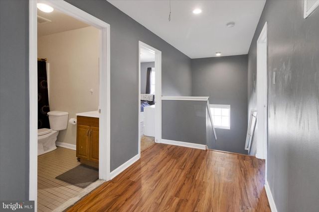 2008 W UNION ST, Chester, PA 19013